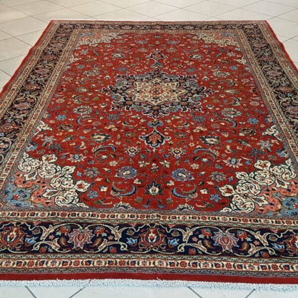 Persian Isfahan Carpet 292cm x 202cm Hand Knotted