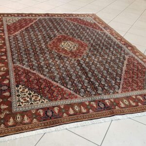 Persian Ardabil Carpet 275cm x 200cm Hand Knotted