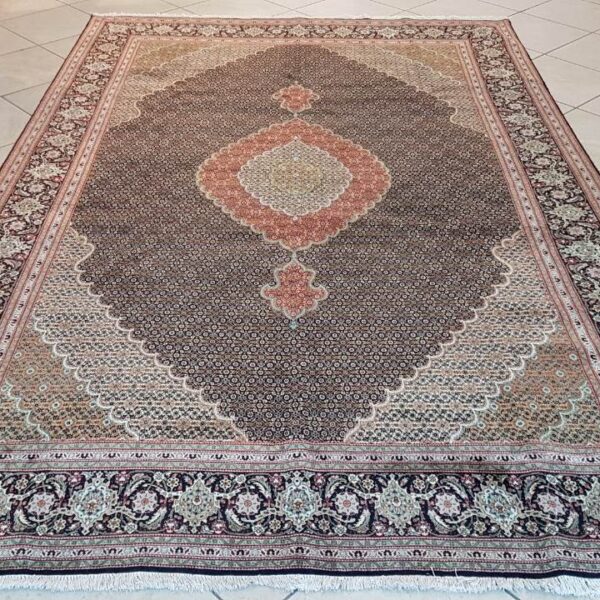 Very Fine Persian Tabriz Carpet 320cm x 207cm Hand Knotted