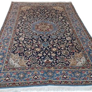 Very Fine Persian Qum Carpet 260cm x 160cm Hand Knotted