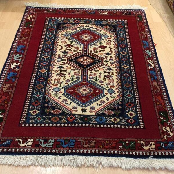 Very Fine Persian Yalemeh Carpet 150cm x 100cm Hand Knotted