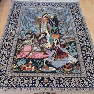 Very Fine Persian Pictorial Isfahan Carpet 175cm x 115cm Hand Knotted
