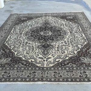 Natural Persian Tabriz Carpet 404cm x 298cm Hand Knotted