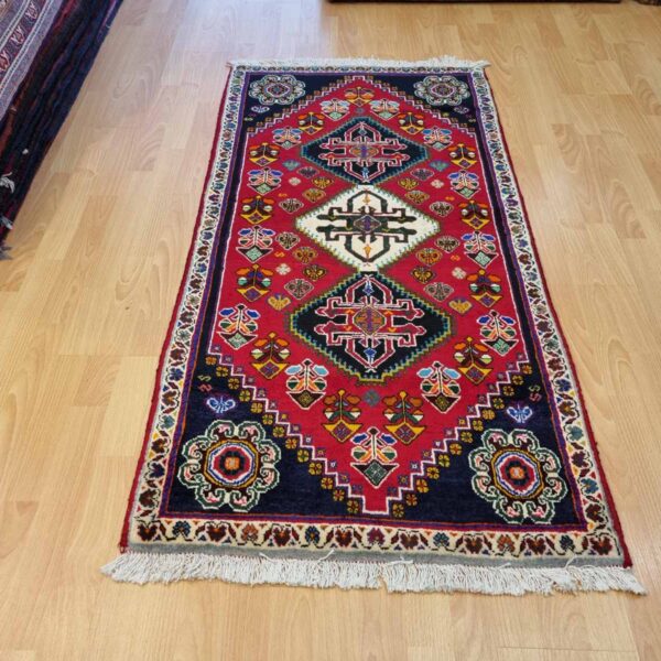 Very Fine Persian Qashqai Carpet 152cm x 76cm Hand Knotted