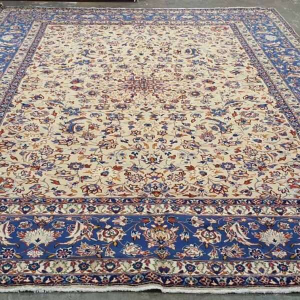 Persian Isfahan Carpet 390cm x 287cm Hand Knotted