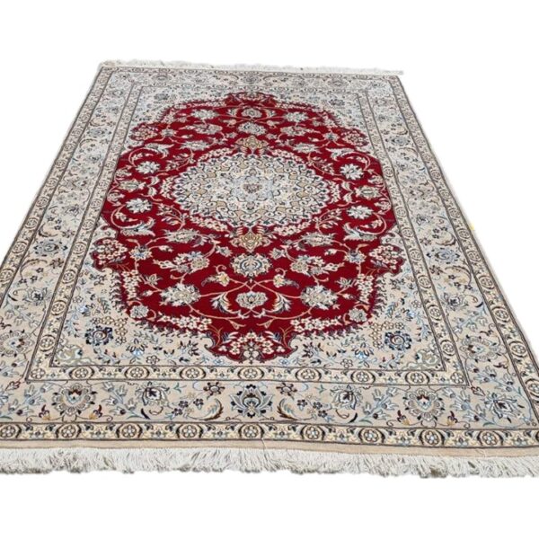 Persian Naien Carpet 254cm x 160cm Hand knotted
