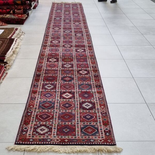 Very Fine Persian Yalemeh Carpet 600cm x 86cm – Hand Knotted