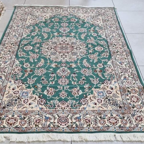 Very Fine Persian Nain Carpet 210cm x 130cm Hand Knotted