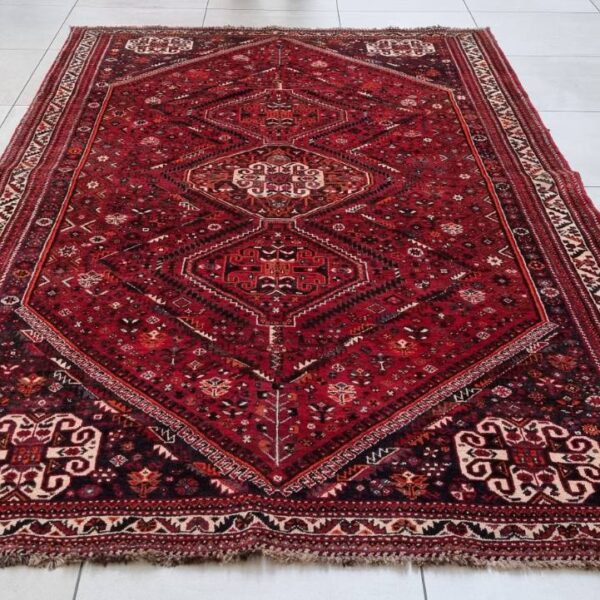 Very Fine Persian Qashqai Carpet 300cm x 177cm Hand Knotted