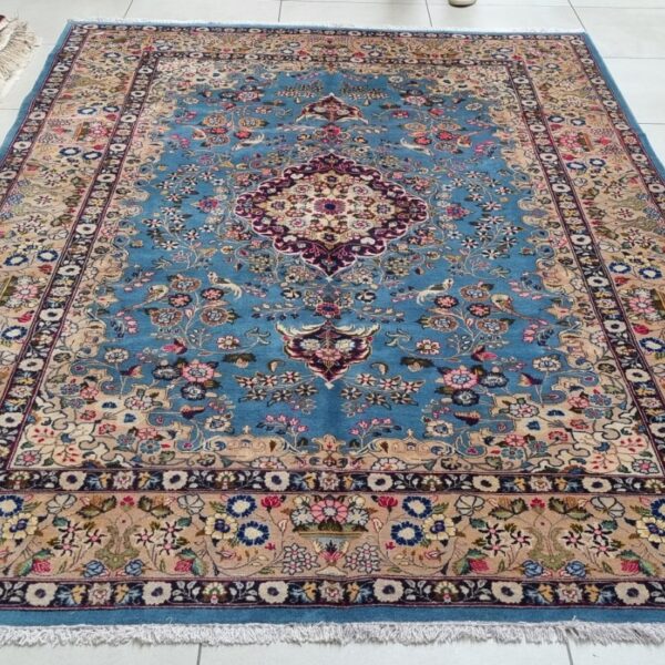 Very Fine Persian Mashhad Carpet – 297cm x 200cm Hand-Knotted