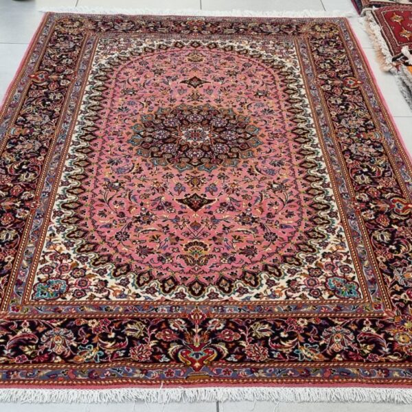 Very Fine Persian Kashan Carpet 217cm x 145cm Hand knotted