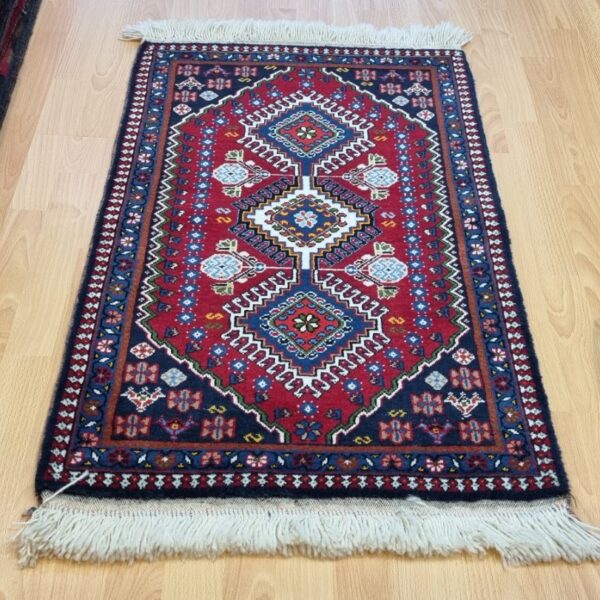 Very Fine Persian Yalemeh Carpet 100cm x 60cm Hand Knotted