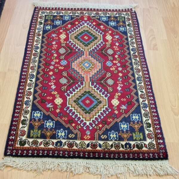 Very Fine Persian Yalemeh Carpet 100cm x 60cm Hand Knotted