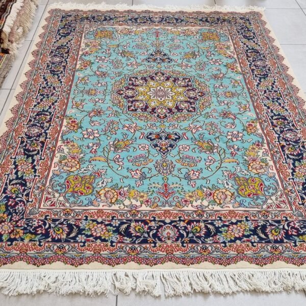 Very Fine Persian Nain Carpet 232cm x 152cm Hand knotted