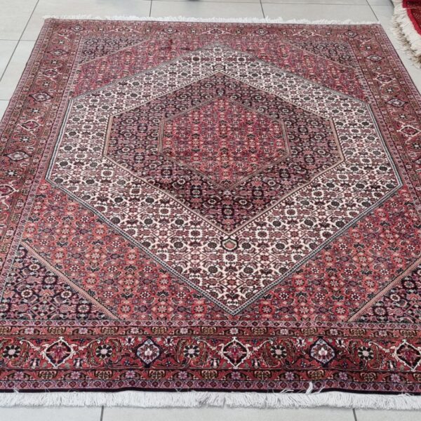 Very Fine Persian Bidjar Carpet 240cm x 173cm Hand knotted