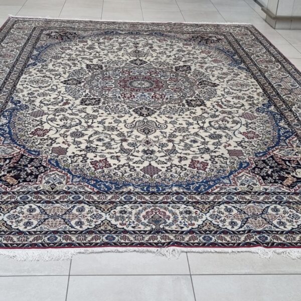 Extremely Fine Quality Persian Nain Carpet In a Extra Large Size 495cm x 345cm Hand Knotted (6LA)