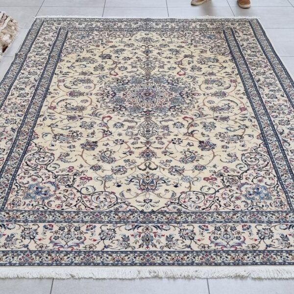 Very Fine Persian Nain Carpet (6LA) 300cm x 205cm Hand Knotted