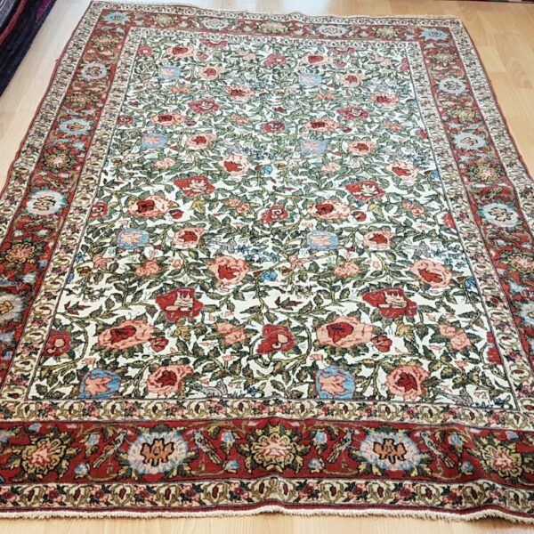 Very Fine Semi Antique Qum Carpet 200cm x 135cm Hand Knotted