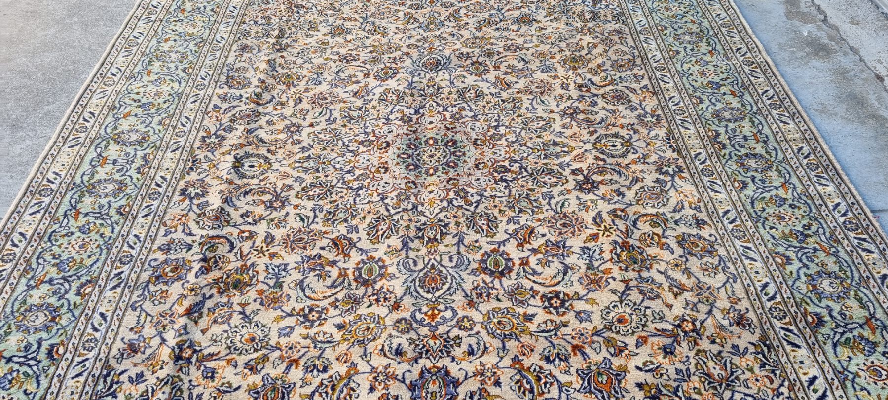 Persian Kashmar Carpet 375cm x 290cm Hand Knotted - Image 2