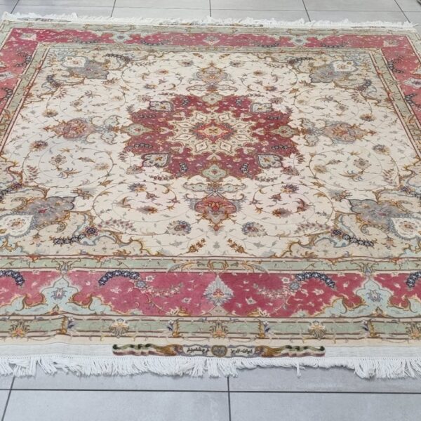 Very Fine Persian Tabriz Carpet 263cm x 245cm Hand Knotted