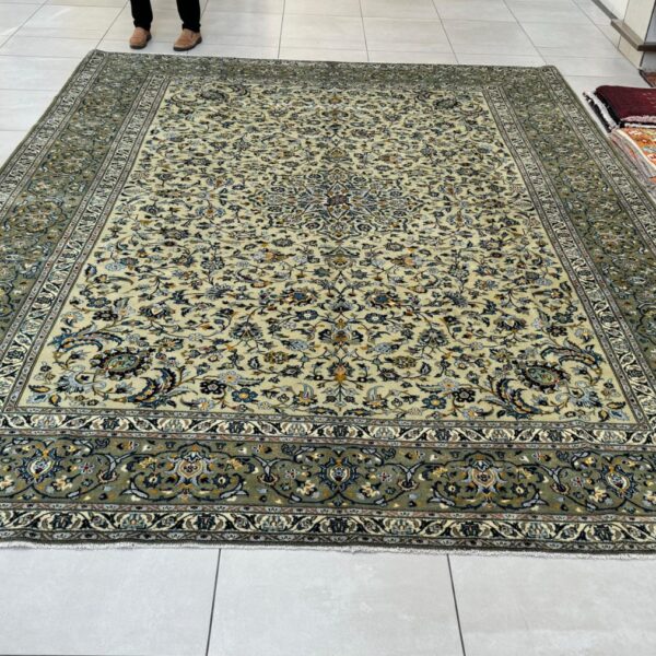 Persian Kashan Carpet – 402cm x 311cm Hand-Knotted