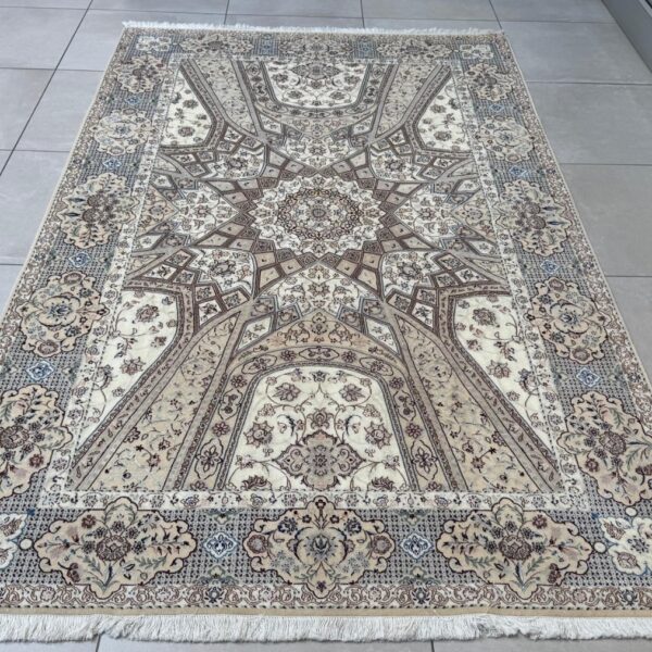 Very Fine Persian Nain Carpet (6LA) 267cm x 162cm Hand Knotted