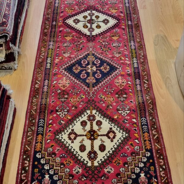 Very Fine Persian Qashqai Carpet 287cm x 75cm Hand Knotted