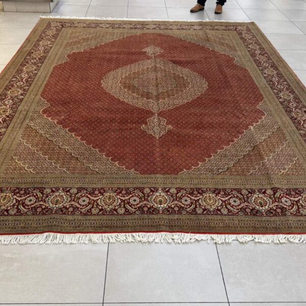 Very Fine Persian Tabriz Carpet 400cm x 300cm Hand Knotted