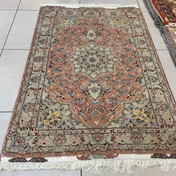 Very Fine Persian Tabriz Carpet 150cm x 100cm Hand Knotted