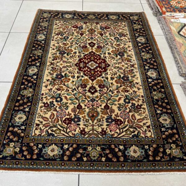 Very Fine Persian Qum Carpet 160cm x 100cm Hand Knotted