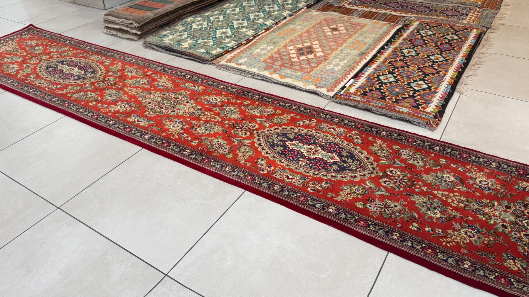 Very Fine Persian Qum Carpet 390cm x 75cm Hand Knotted - Image 2