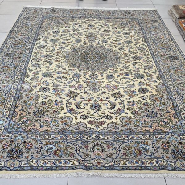 Very Fine Persian Kashan Carpet 298cm x 204cm Hand knotted
