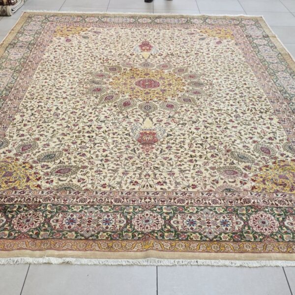 Very Fine Persian Tabriz Carpet 410cm x 303cm Hand Knotted