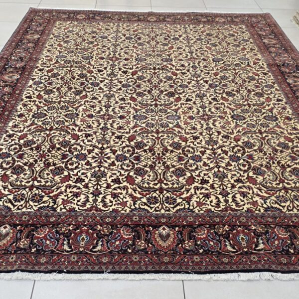 Very Fine Persian Bidjar Carpet 348cm x 257cm Hand knotted