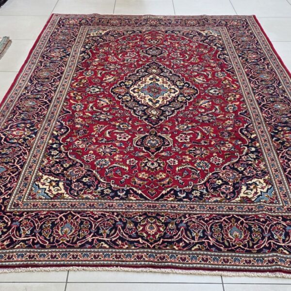Persian Kashan Carpet 303cm x 200cm Hand Knotted
