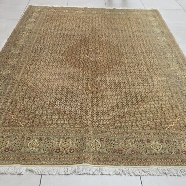 Very Fine Persian Tabriz Carpet 310cm x 207cm Hand Knotted