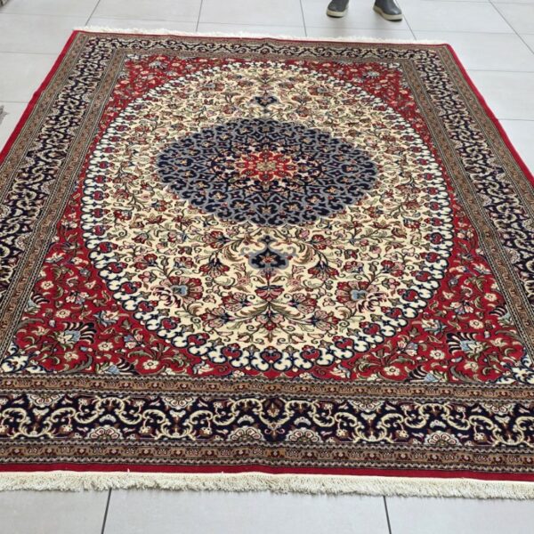 Very Fine Persian Qum Carpet 300cm x 205cm Hand Knotted