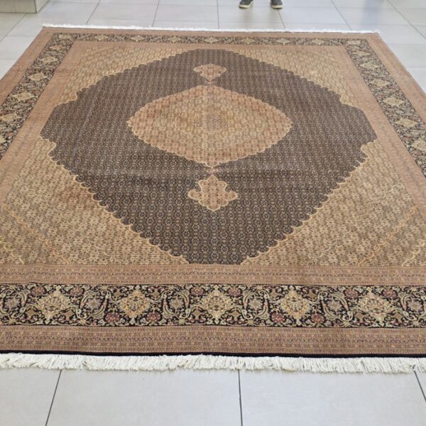 Very Fine Persian Tabriz Carpet 402cm x 302cm Hand Knotted