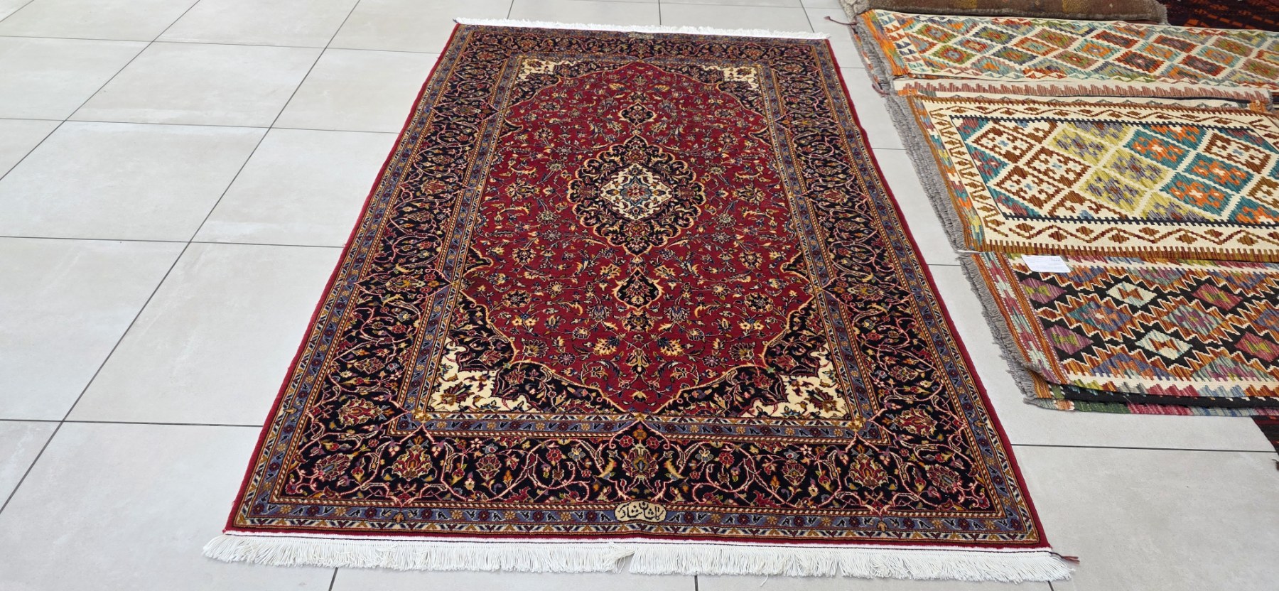Very Fine Persian Kashan Carpet 233cm x 147cm Hand knotted - Image 5