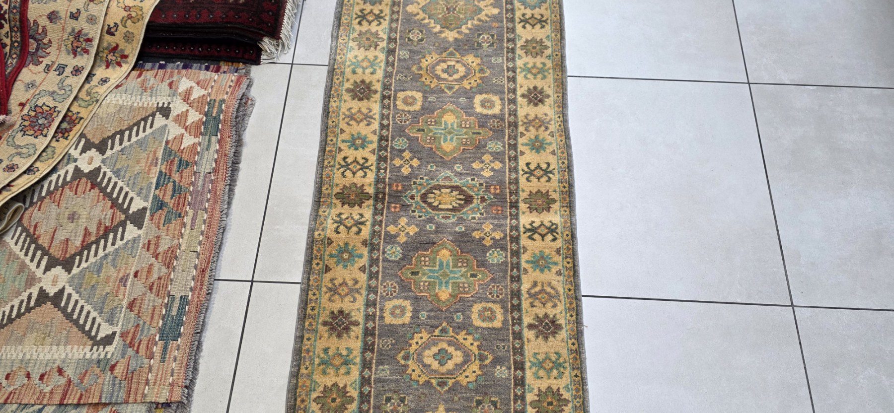 Afghan Kazak Carpet 175cm x 63cm Hand Knotted - Image 3