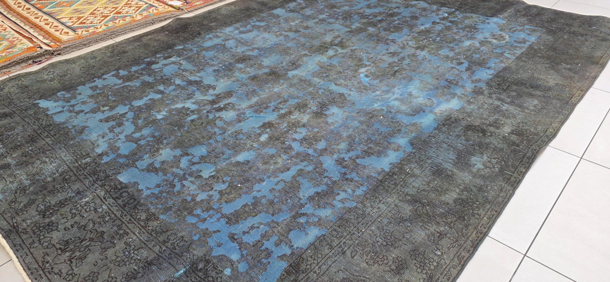 Vintage/Overdye Style Persian Carpet 325cm x 235cm Hand Knotted - Image 2