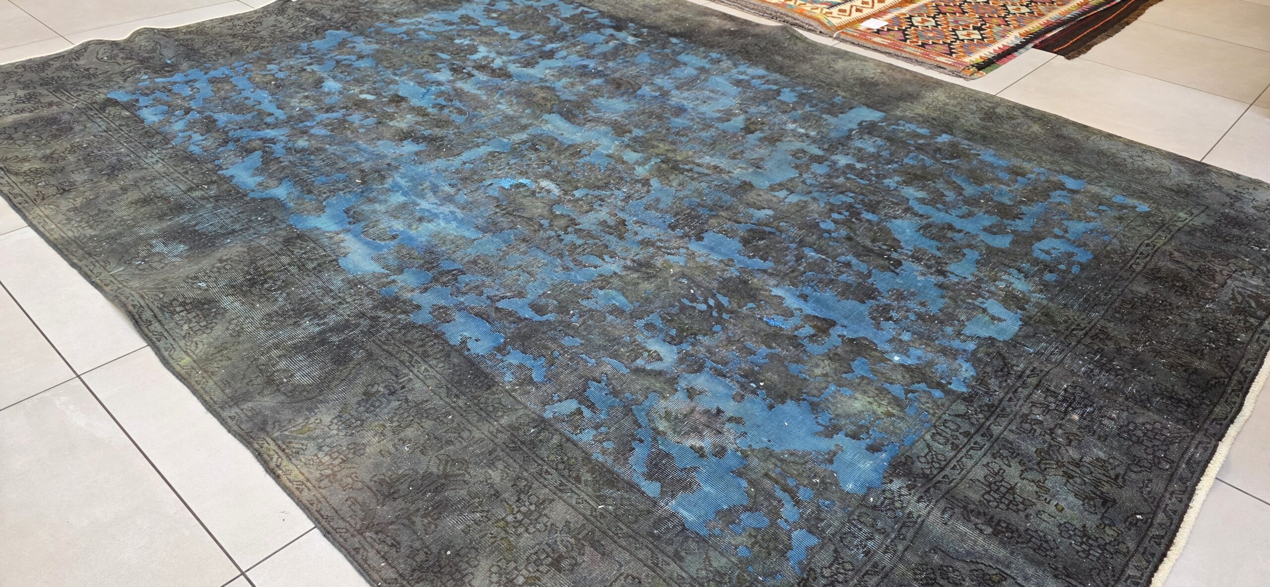 Vintage/Overdye Style Persian Carpet 325cm x 235cm Hand Knotted - Image 4
