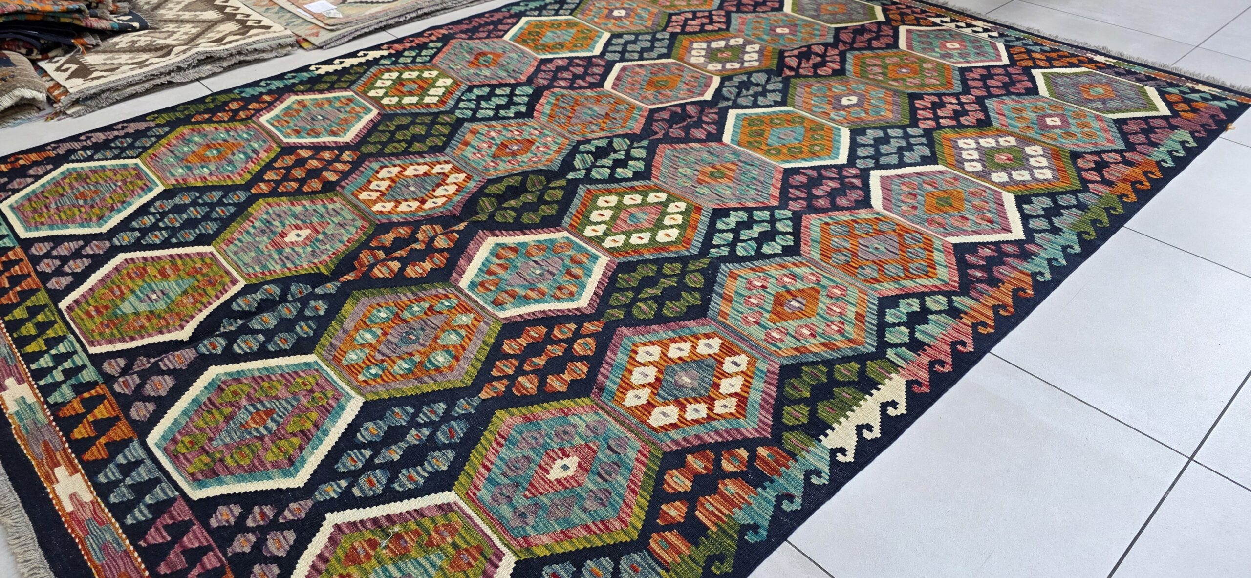 Afghan Chobi Kilim 293cm x 204cm Hand Made - Image 3