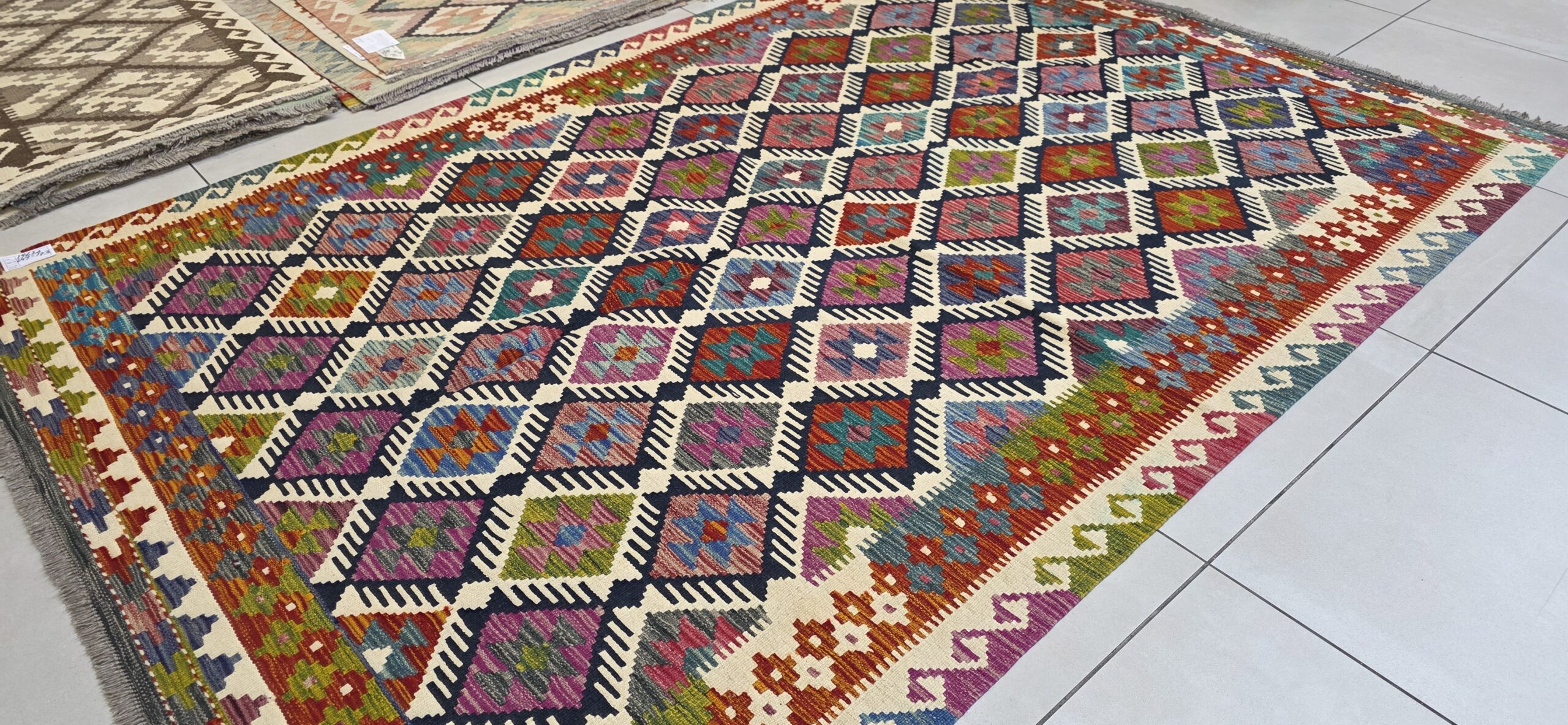 Afghan Chobi Kilim 249cm x 173cm Hand Made - Image 3