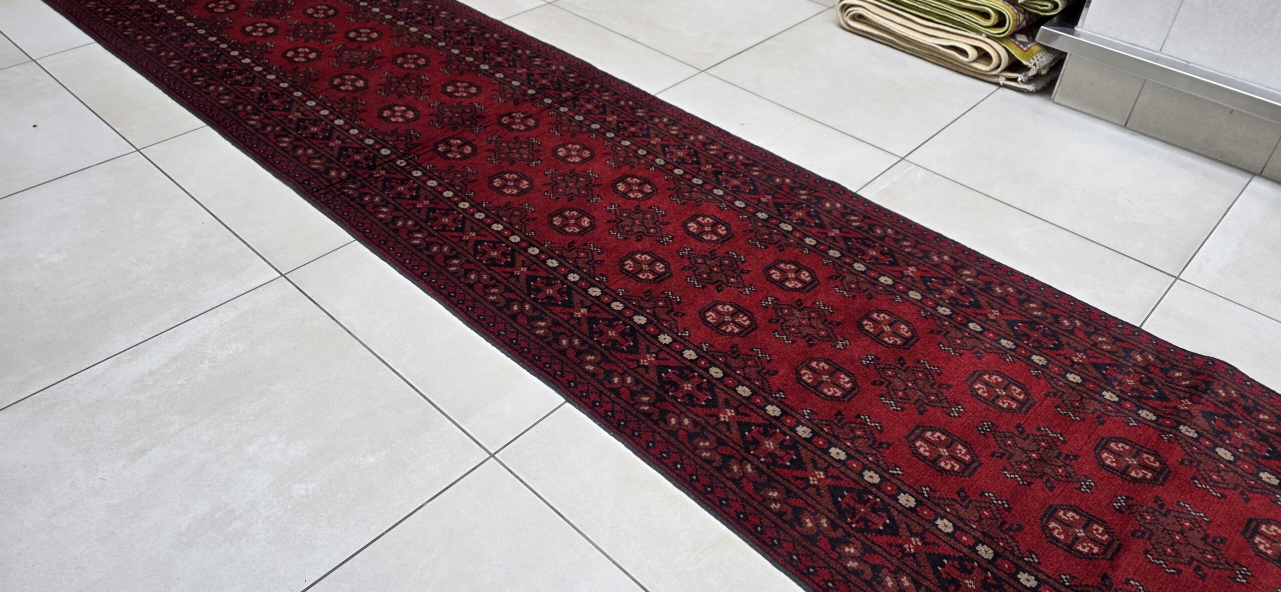 Red Afghan Turkaman 482cm x 85cm Hand Knotted - Image 3